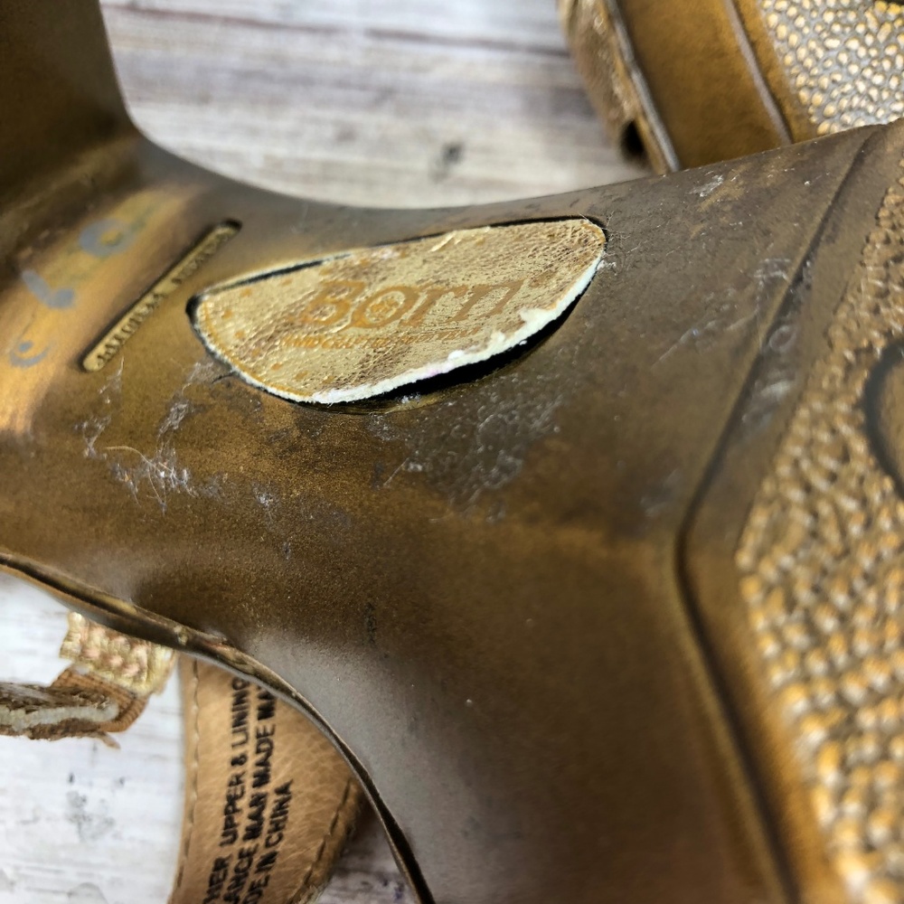 Born 10M Gold Leather Platform Slide Sandal - Picture 7 of 8